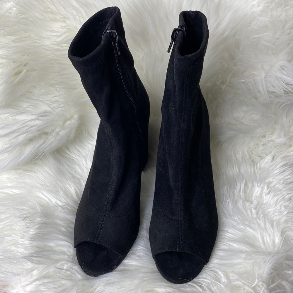 Fashion Nova Step Into The Light Black Suede Booties Size 7
